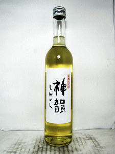 神韻 樫樽純米酒原料米	ヒノヒカリ	精米歩合	70％ 日本酒度	±0	酸度	2.4 アルコール度	15～16	酵母	協会7号